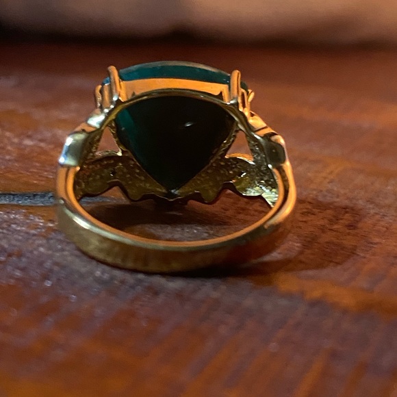 Emerald and Diamond Ring - Picture 9 of 14